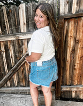 Load image into Gallery viewer, Curvy high rise mom shorts (style 2)
