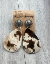 Load image into Gallery viewer, Cowhide earrings
